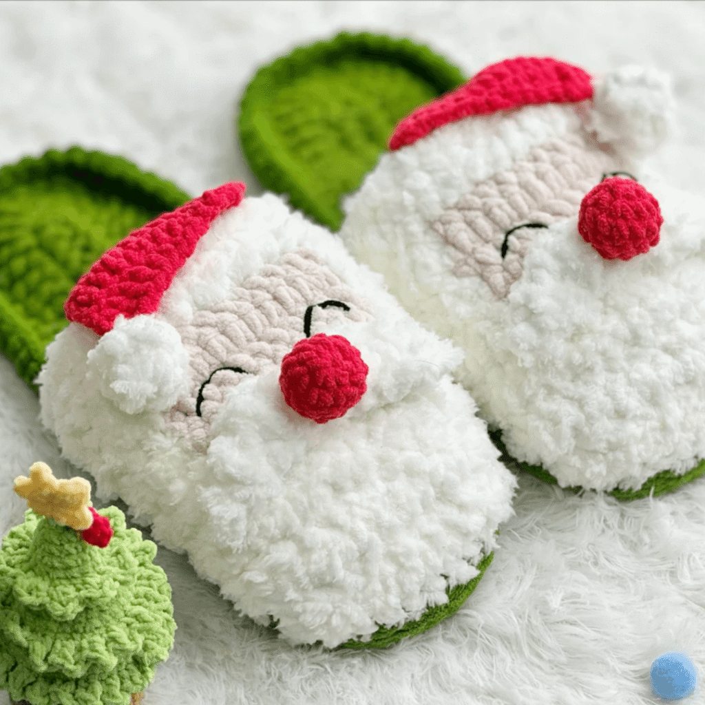 Crea Pantuflas de Amigurumi Navideñas y Encanta con Tus Propias Manos