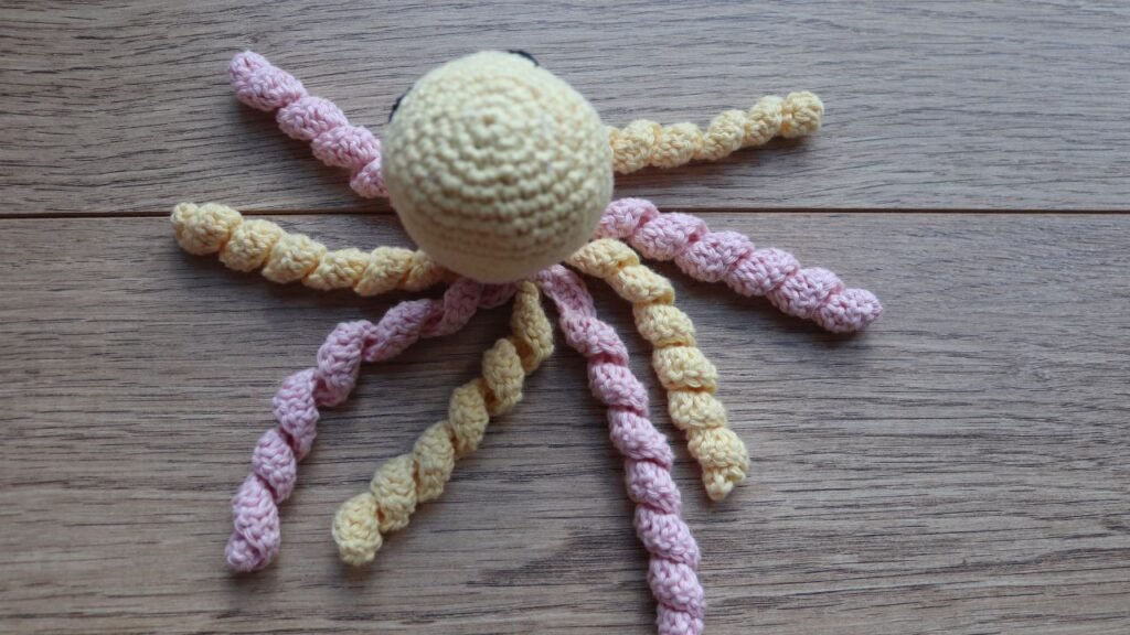 La Historia Fascinante del Crochet 